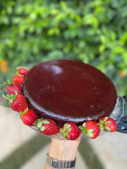 Chocolate cake (vegan friendly) 10-12 pcs